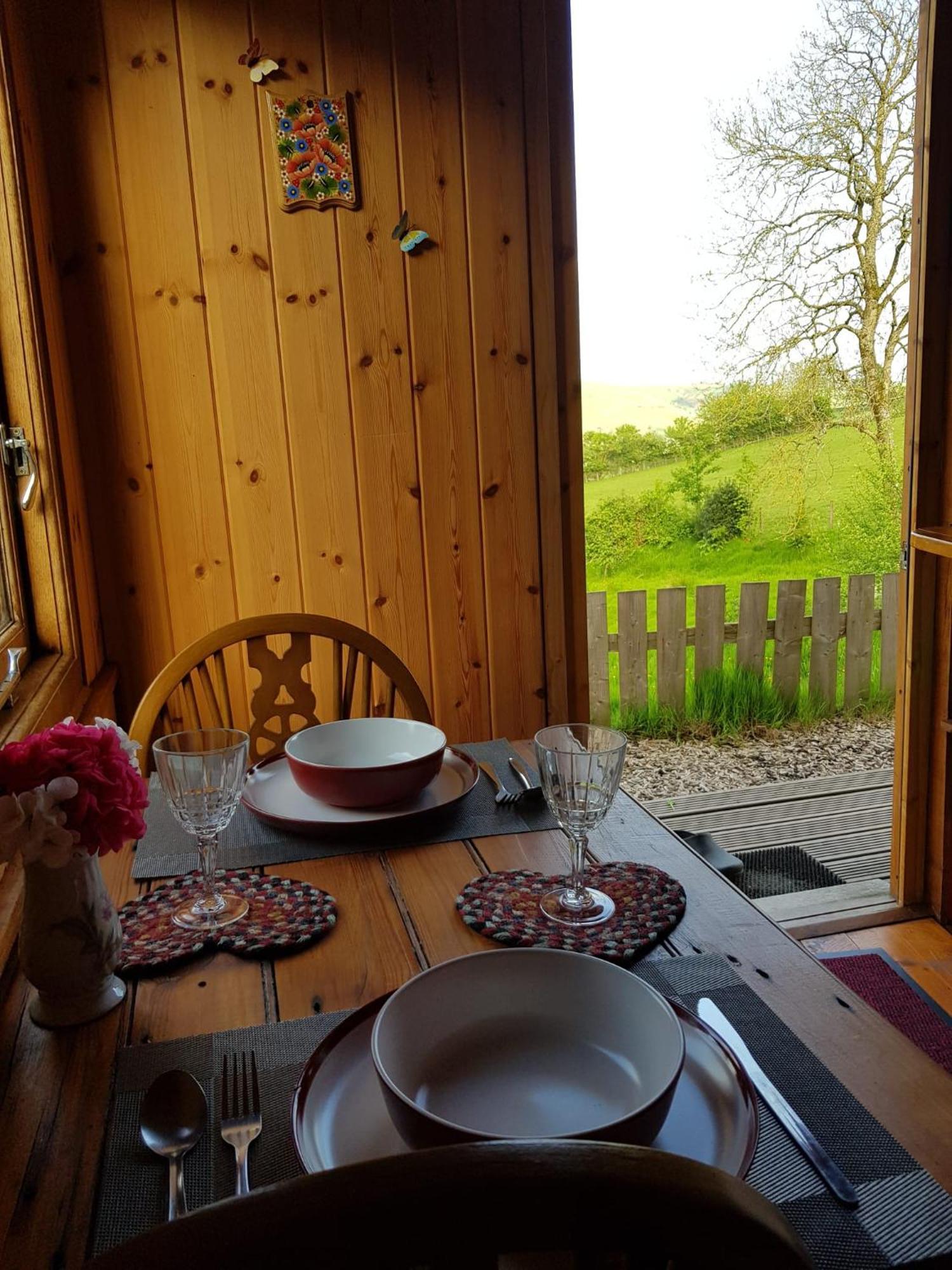 Foxglove Accommodation Крейвън Армс Екстериор снимка